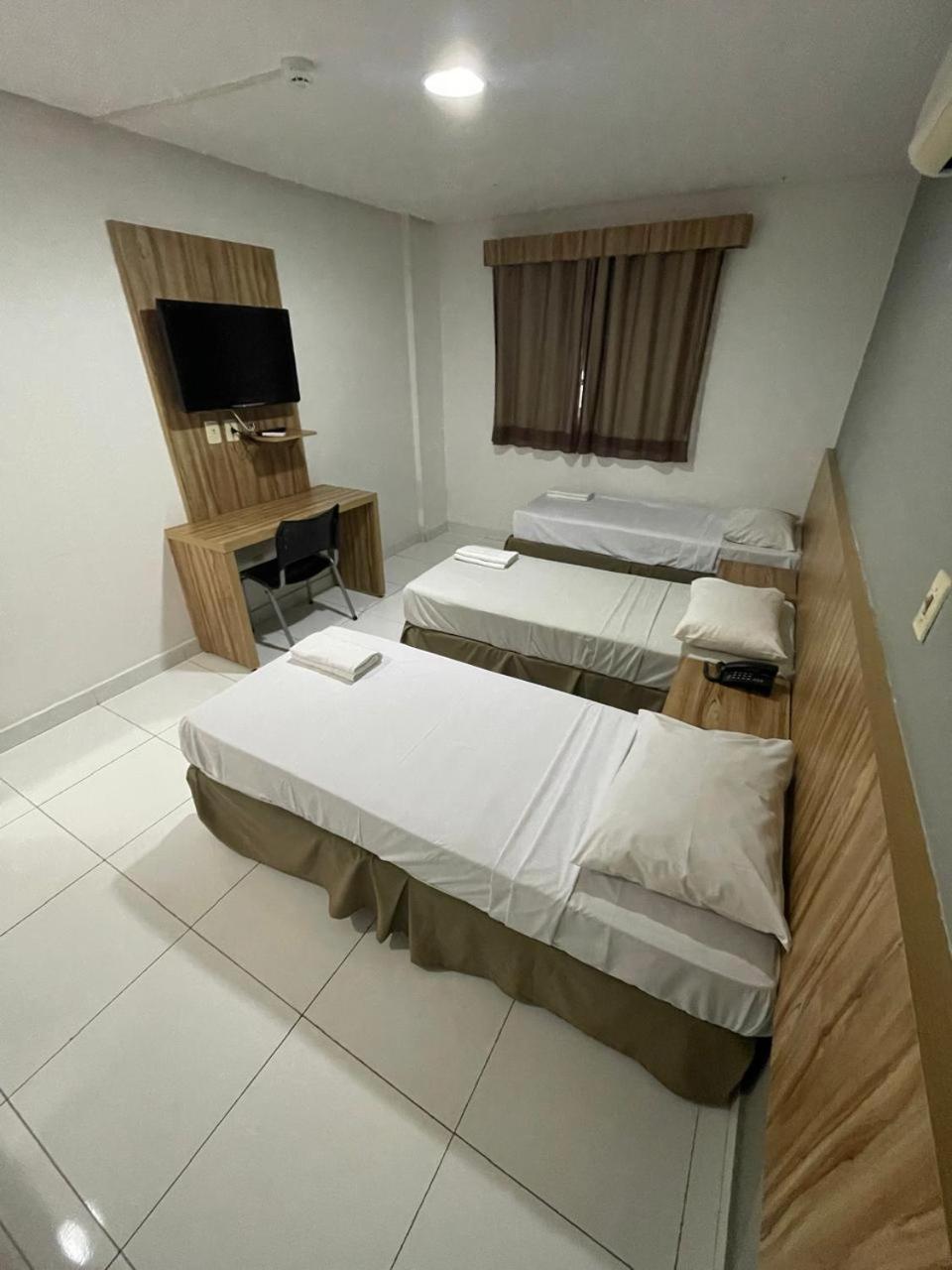 Cr Hotel Bueno - Antigo Hotel Serras De Goyaz Goiânia Exterior foto A room at the hotel