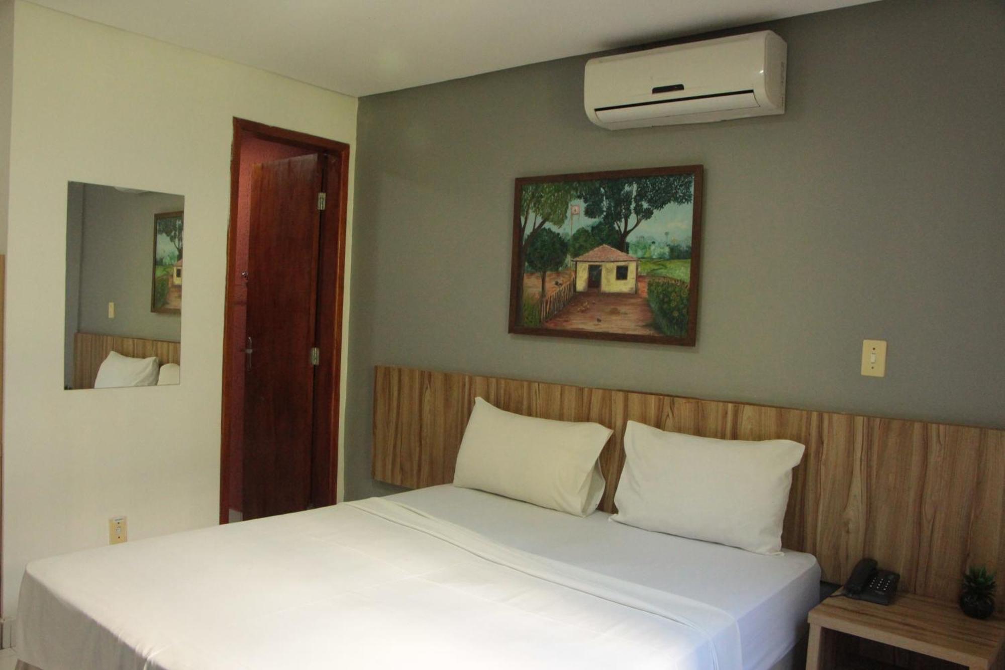 Cr Hotel Bueno - Antigo Hotel Serras De Goyaz Goiânia Exterior foto A room at the hotel